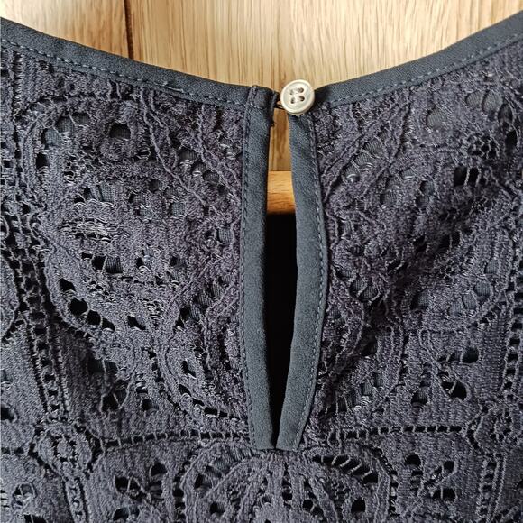 Loft Lace Overlay Tank Top Blouse Navy Blue Size XS - Picture 5 of 8